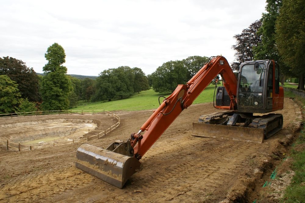 Surrey Digger Services - Large Digger